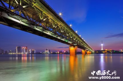 武汉长江大桥什么时候建成的_武汉长江大桥的建设历程_武汉长江大桥怎么建的