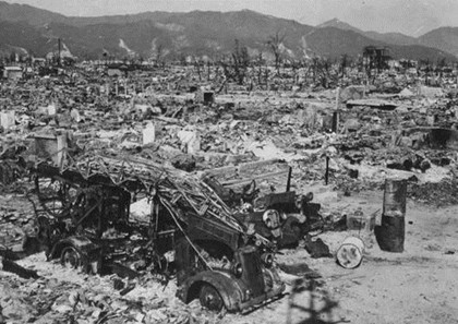 美军向广岛长崎投原子弹全过程