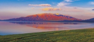 1955年10月1日：新疆维吾尔自治区成立