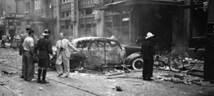 1937年8月23日：日机轰炸上海，平民死伤无数