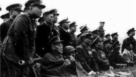 蒋介石的嫡系部队和中央军有什么关系