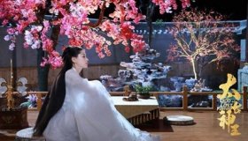 《太古神王》中秦问天的老师