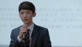 《平凡的荣耀》孙弈秋身份