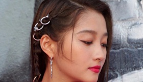 关晓彤满族姓氏是什么