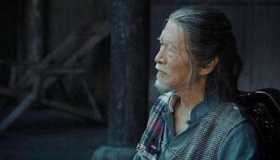 《河神2》中老河神死了么