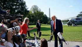 特朗普计划在白宫为弟弟举行葬礼