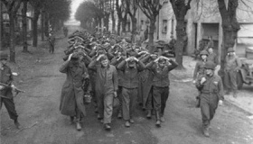 二战作为战败国的德国和日本到底有多惨