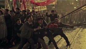 八佰票房突破20亿