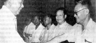 1942年5月28日：毛泽东发表《在延安文艺座谈会上的讲话》