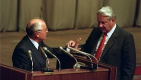 苏联解体时总统是谁