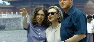 1998年7月3日：克林顿访问中国　随员逾千人