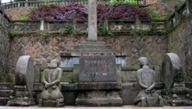 汪精卫跪像什么时候立的