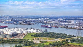 休斯顿在美国哪个地方