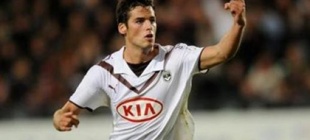 1986年7月11日：法国足球运动员古尔库夫出生