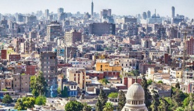 与中国建交的第一个非洲国家是哪个