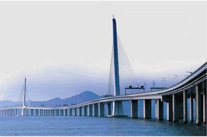 2003年8月28日：深港西部通道工程正式开工