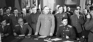 1945年5月8日：德国签署无条件投降书