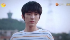 《以家人之名》贺子秋在国外经历了什么