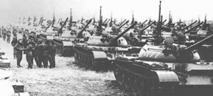 1953年6月21日：苏联出动大批坦克镇压东柏林骚乱