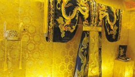 清朝的龙袍都去哪了