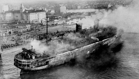 1934年9月8日：莫罗城堡号客轮失火