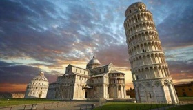 1173年8月9日：意大利著名的比萨斜塔破土动工