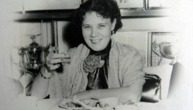 蒋经国的妻子是谁