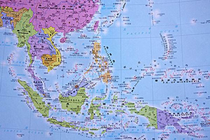 1990年8月8日：我国与印度尼西亚恢复外交关系