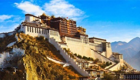 1994年8月8日：布达拉宫维修工程竣工