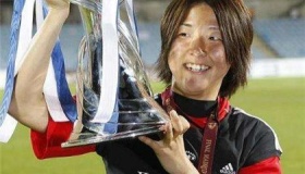 日本女足运动员加盟男队
