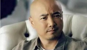 徐峥晒照回应肚子大：眼见不一定为实