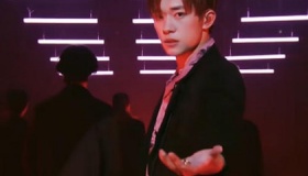 TFboys七周年演唱会 易烊千玺脱戒表白粉丝