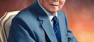 1900年9月21日：摄影家吴印咸出生