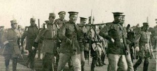 1913年8月8日：讨袁军与北军在南京血战