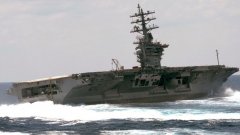 美国尼米兹级CVN69艾森豪威尔号航空母舰试航
