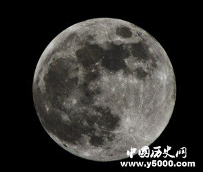 月球每年2.16厘米的速度远离地球