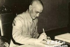 蒋介石为何一生不抽烟、不喝酒、不打牌？