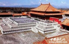 历史谜题：故宫三大殿为何不种树?