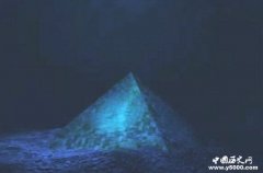 百慕大迷云之水晶金字塔