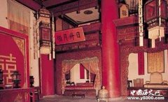 坤宁宫：故宫唯一不住活人的地方
