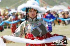 “献哈达”是一种什么礼节