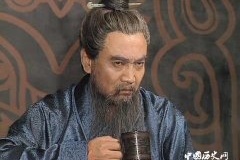 曹操在农民起义中逐渐壮大