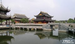 周庄全福讲寺：香烟缭绕的水中佛国