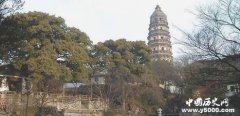 虎丘塔：中国的比萨斜塔