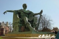 古罗马安东尼爱上埃及艳后而被屋大维取而代之