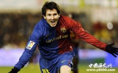 梅西在巴萨一线队中完成首秀