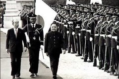 邓小平什么时候访问日本的