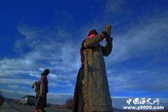 西藏佛教的地位 朝拜的方式介绍