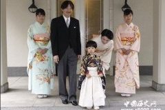 日本皇室万世一系什么意思？