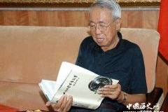 冀朝铸回忆外交官生涯